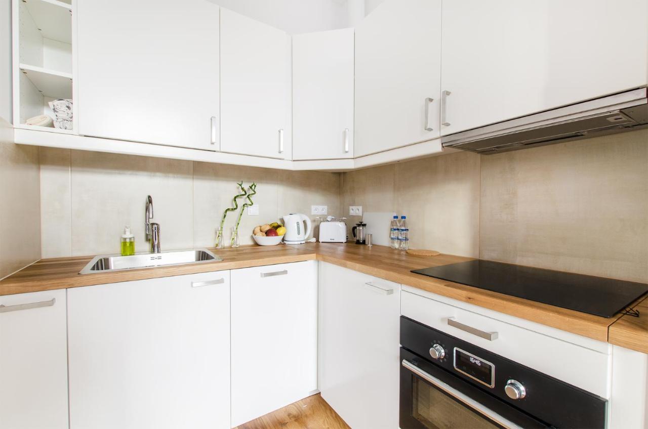 Apartments- Self Check-in 24h, Wifi Апартаменти