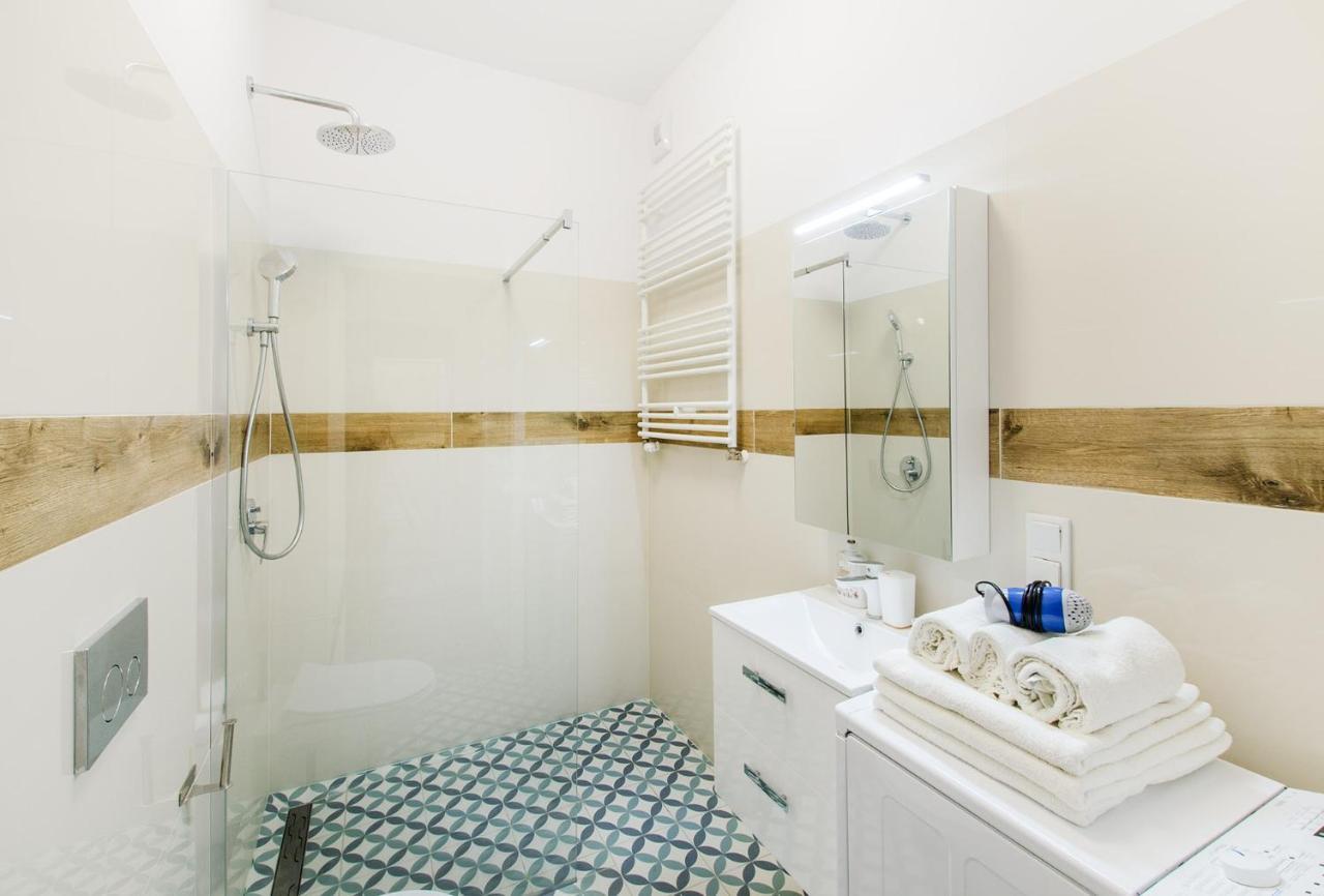 Apartment Apartments- Self Check-in 24h, Wifi Breslau